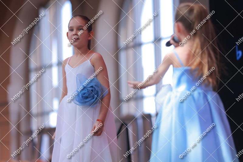Фото