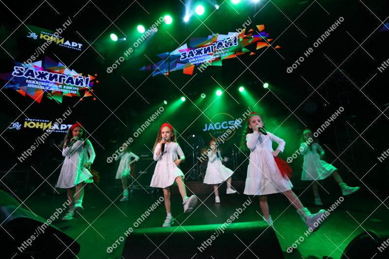 Фото