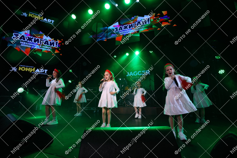 Фото