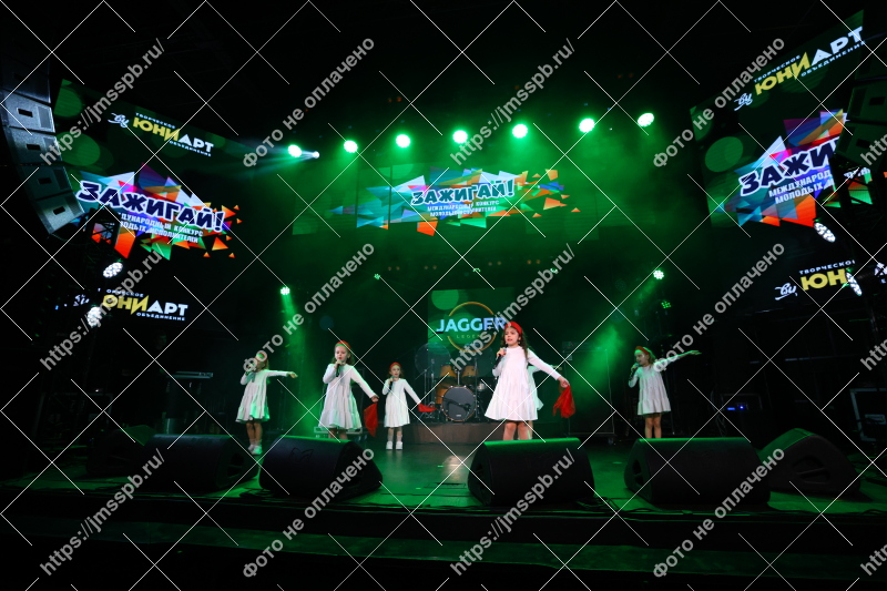Фото