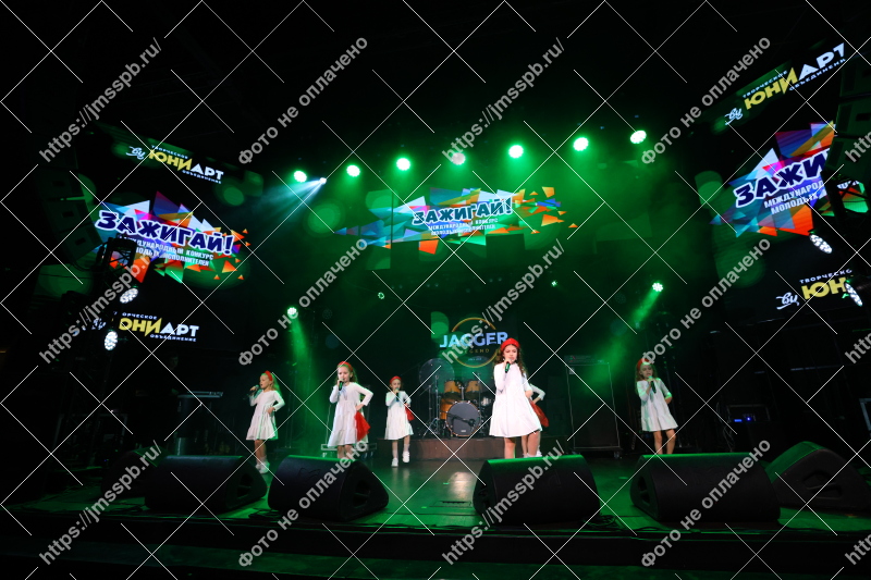 Фото
