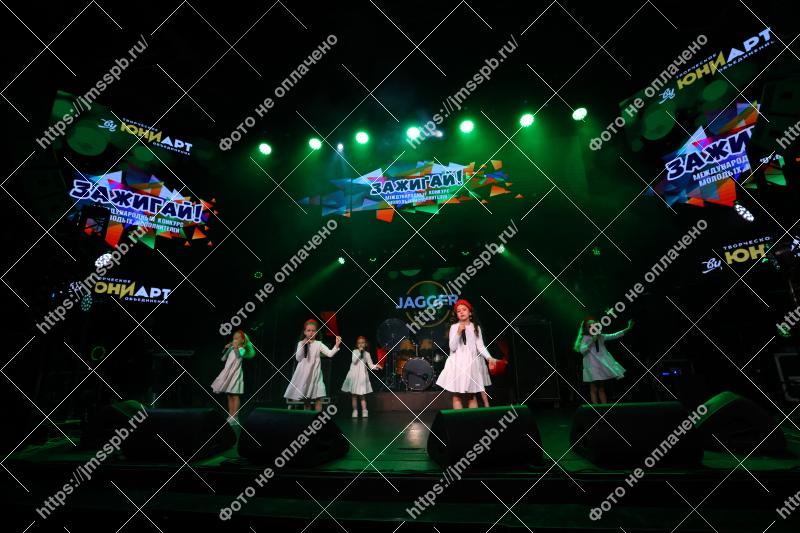 Фото