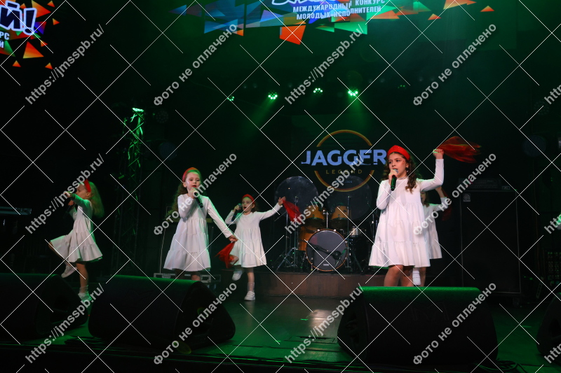 Фото