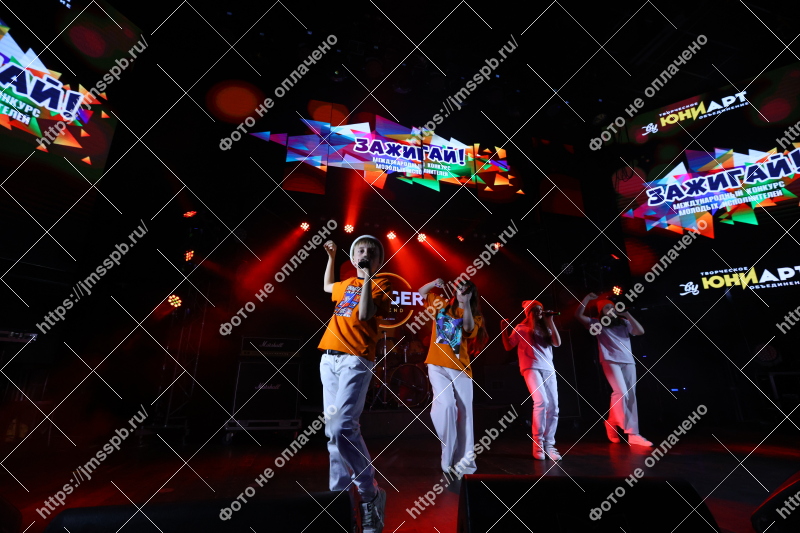 Фото
