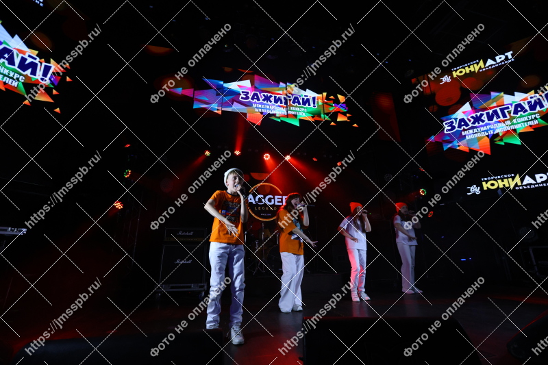 Фото
