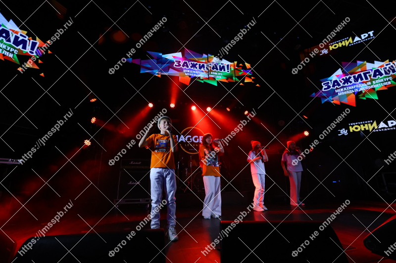 Фото