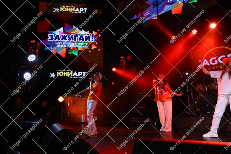 Фото