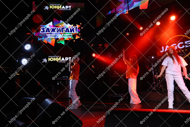 Фото
