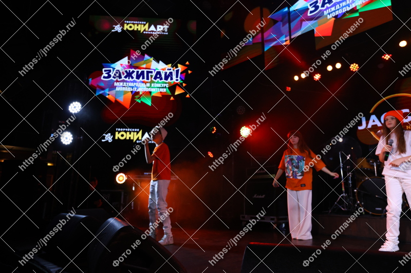 Фото