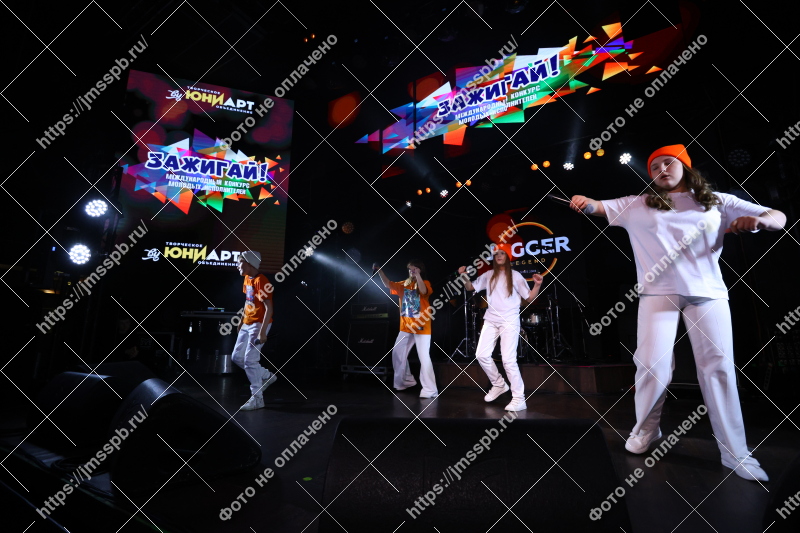 Фото