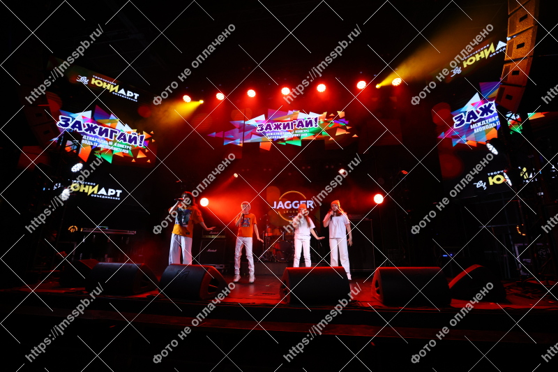 Фото