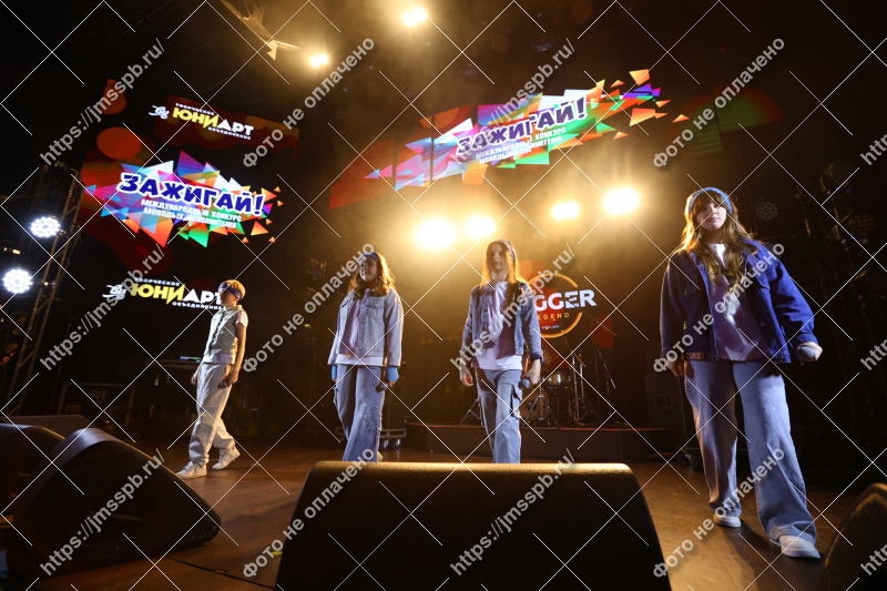 Фото